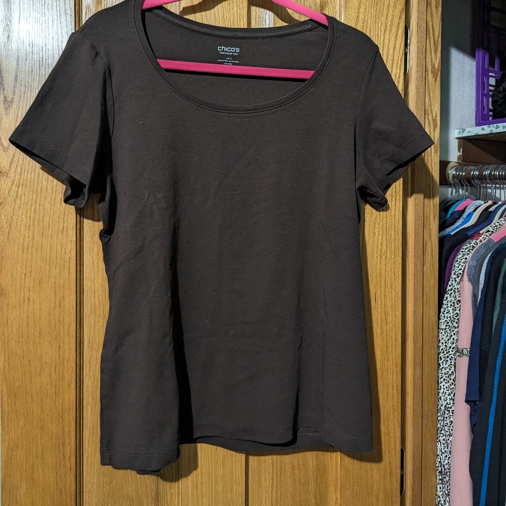 Chico's size 2 brown t-shirt